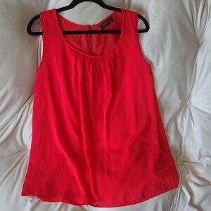 Red Sleeveless Top